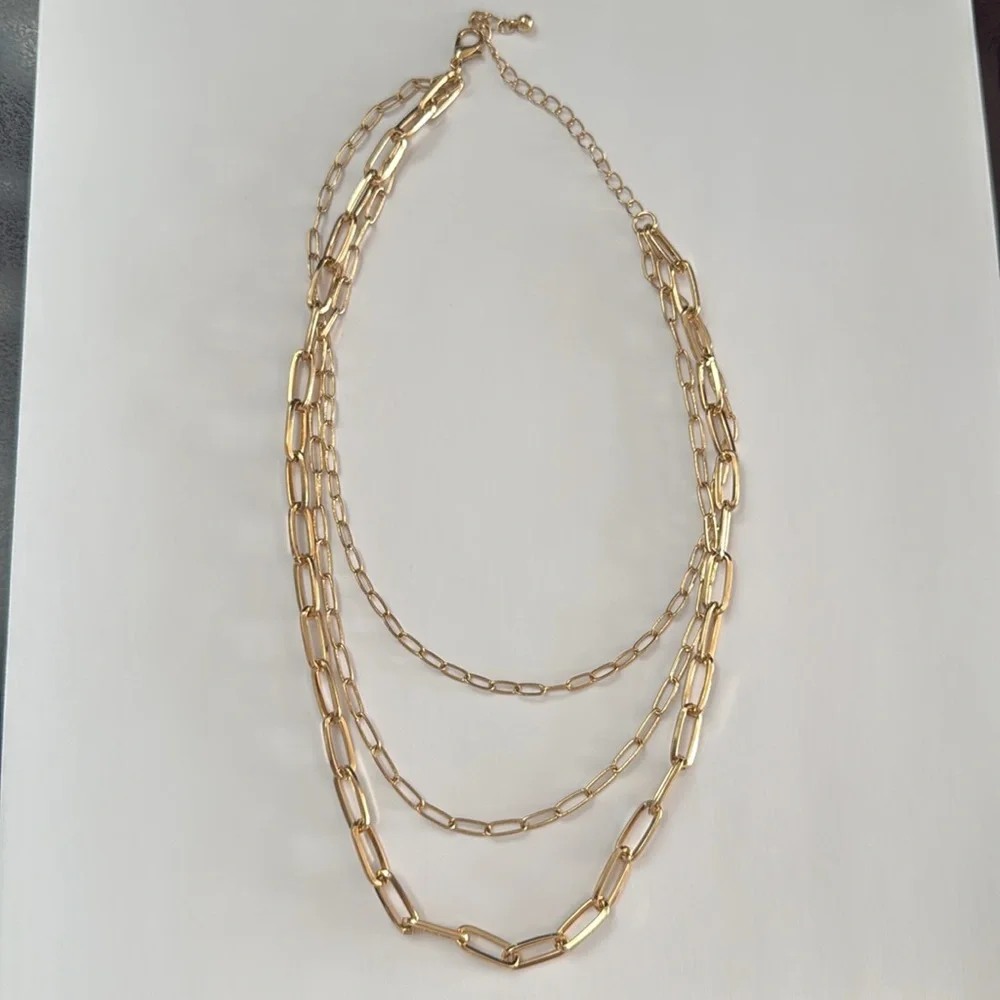Chain Link Necklace - Picture 2 of 11